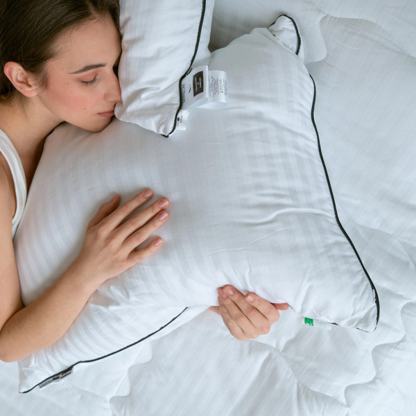 Фото - Подушка стандартна MirSon Royal Eco-Soft Hand Made 499 40х60 см (2200000624802)