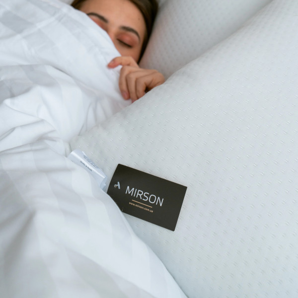 Фото - Подушка стандартная MirSon №859 Julia Eco-Soft Hand made 40х60 см (2200003197846)