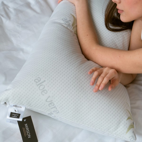Фото - Подушка стандартная MirSon №800 Dorotea EcoSilk Hand made 70х70 см (2200003196900)