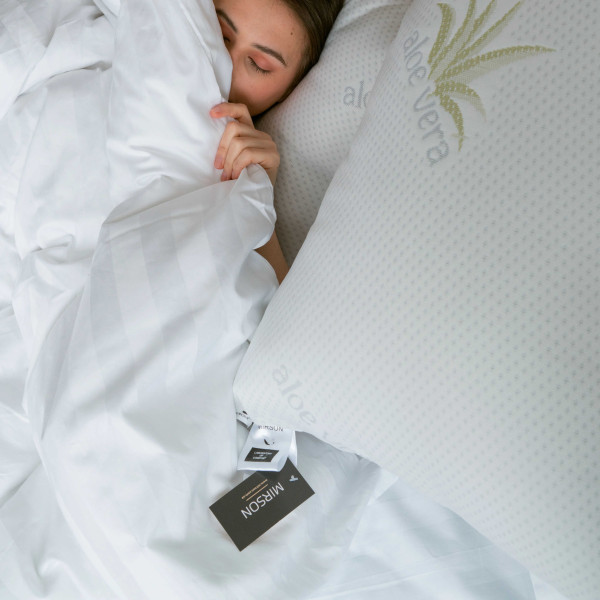 Фото - Подушка стандартна MirSon шовкова №845 Dorotea Silk Kapok Hand made М'яка 50х70 см (2200003203158)