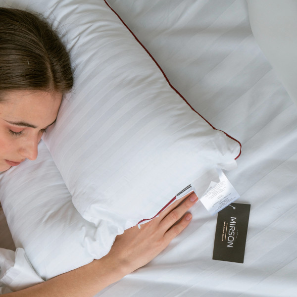 Фото - Подушка стандартна MirSon DeLuxe 50x70 см (2200000008695)