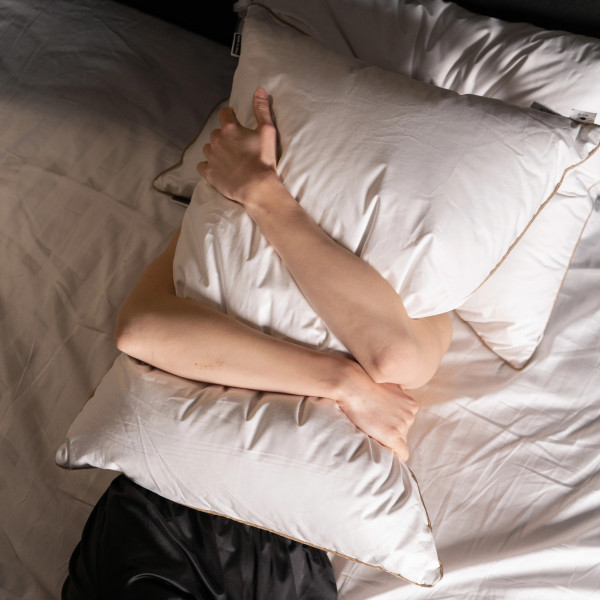 Фото - Подушка стандартна MirSon Hand Made De Luxe White 903 70x70 (2200000555809)