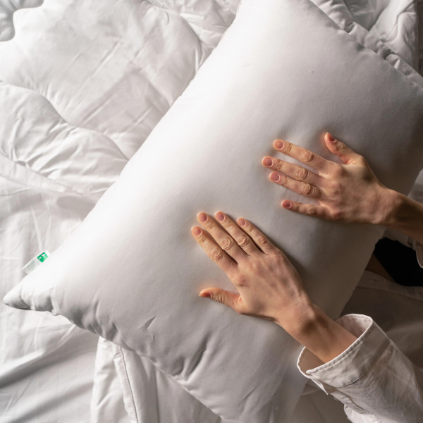 Фото - Подушка стандартна MirSon 1280 Luxury Exclusive з евкаліптом М'яка 50х70 см (2200001519916)