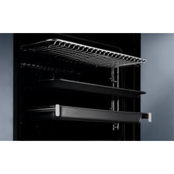 Фото - Духовой шкаф электрический Electrolux OKA9S31WX