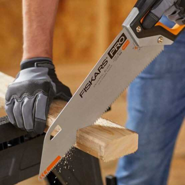 Фото - Ножовка Fiskars PowerTooth 9 TPI 380 мм (1062930)