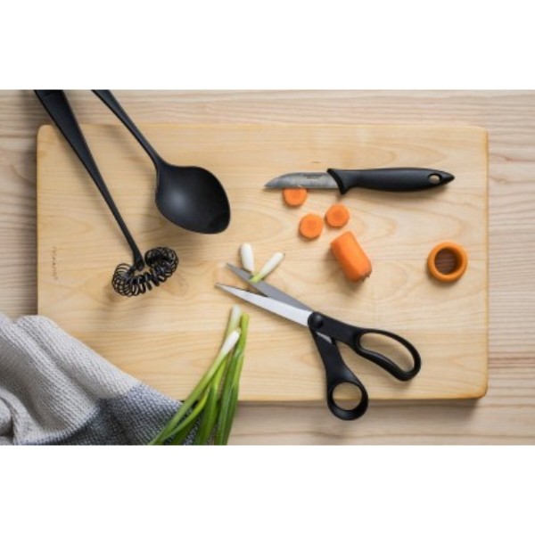 Фото - Ніж для овочів Fiskars Essential 7 см (1023780)