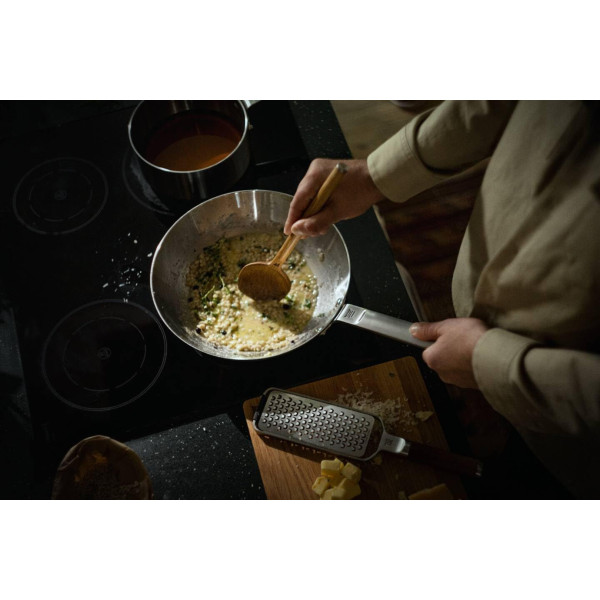 Фото - Сковорода ВОК Fiskars Norden 28 см (1067630)