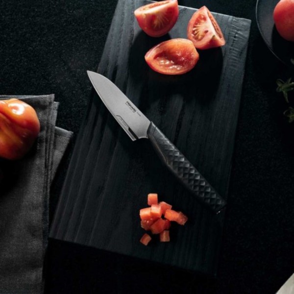 Фото - Нож для овощей Fiskars Taiten 10 см (1066833)