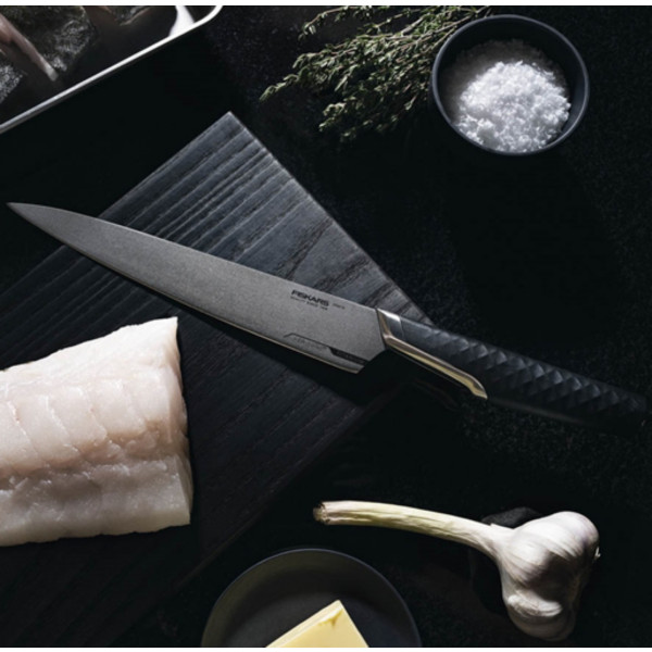 Фото - Ніж для м'яса Fiskars Taiten 21 см (1066835)