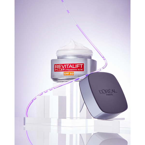 Фото - Крем для обличчя L'Oreal Paris Revitalift Filler Х3 Антивіковий SPF-50 50 мл (3600523982745)