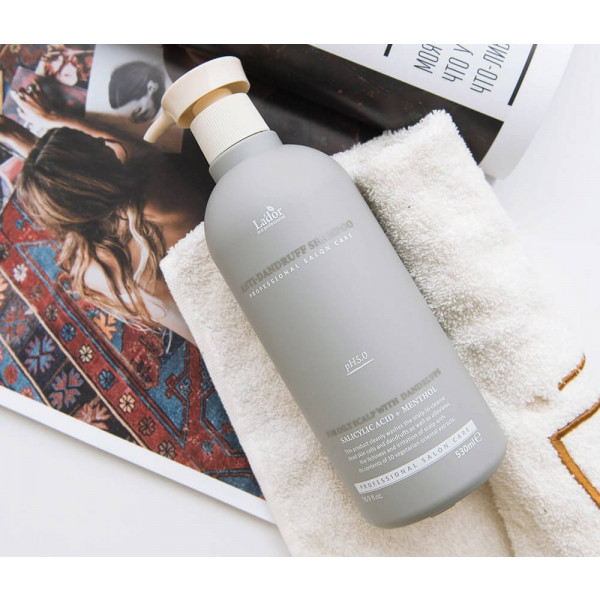 Фото - Шампунь жіночий Lador Anti-Dandruff 530 мл (8809500814566)