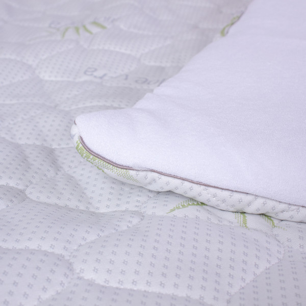 Фото - Наматрацник дитячий MirSon №1015 Alberto Wool Strong Aloe Vera 70х130 см (2200001494978)