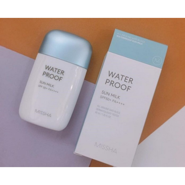 Фото - Средство для загара Missha All Around Молочко водостойкое SPF50+/PA+ 40 мл (8809581452343)