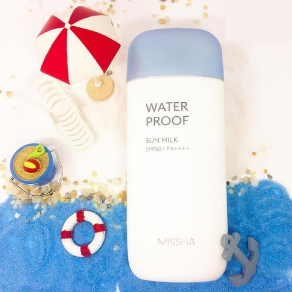 Фото - Средство для загара Missha All Around Молочко водостойкое SPF50+/PA+ 40 мл (8809581452343)
