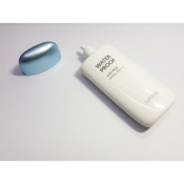 Фото - Средство для загара Missha All Around Молочко водостойкое SPF50+/PA+ 40 мл (8809581452343)