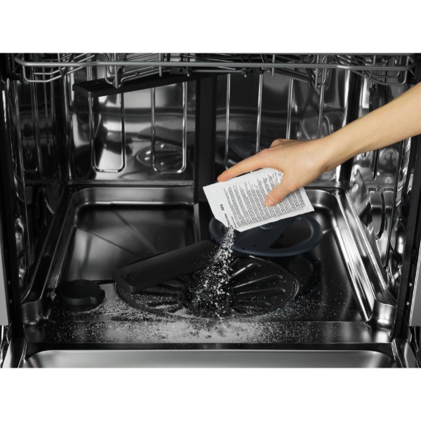 Фото - Средство от накипи для стиральных и посудомоечных машин Electrolux 3 в 1, M2GCP601, 6 шт x 50 г