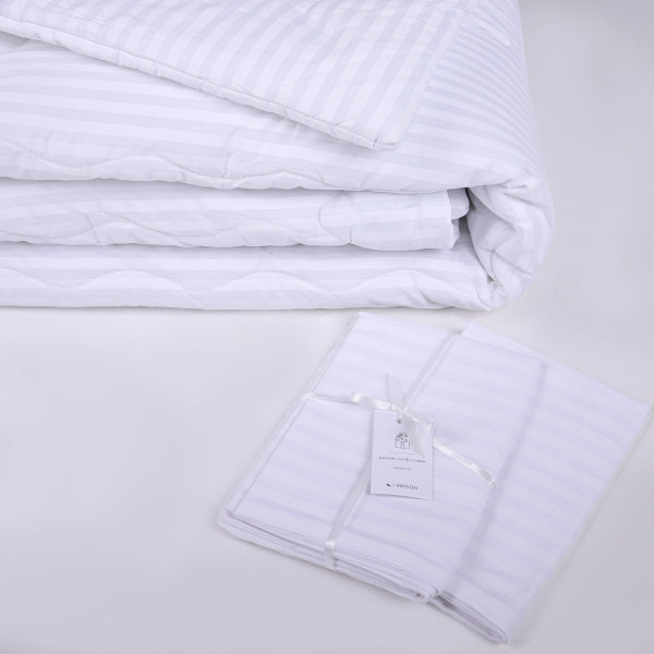 Фото - Одеяло демисезонное двуспальное MirSon антиаллергенное №176 Сolor Fun Line 17-0605 Stripe White Thinsulate 172х205 + нав. 2 шт. (2200010851373)