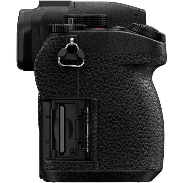 Фото - Фотокамера беззеркальная Panasonic DC-G97 Body (DC-G97E)