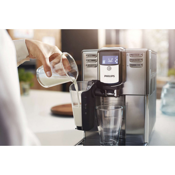 Фото - Кофемашина Philips Series 5000 LatteGo EP5335/10