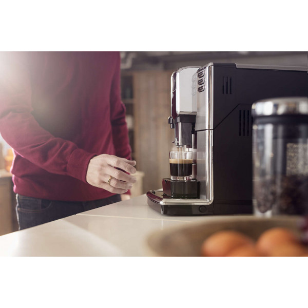 Фото - Кофемашина Philips Series 5000 EP5365/10