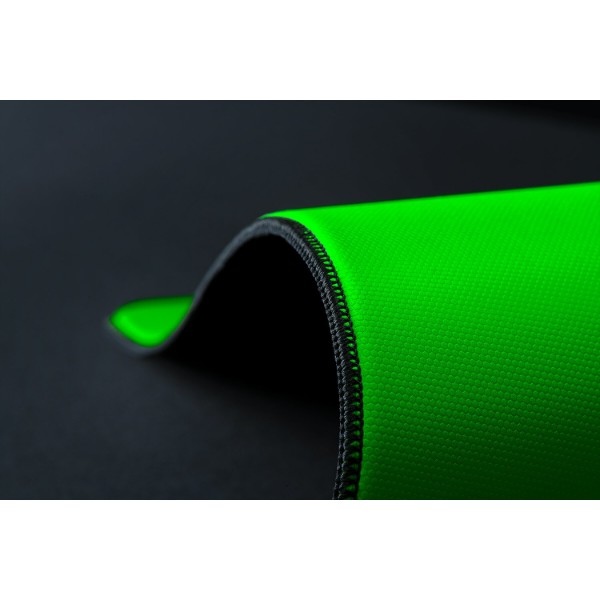 Фото - Килимок для миші  ігровий Razer Gigantus V2 PRO Max control L (RZ02-05490100-R3M1)