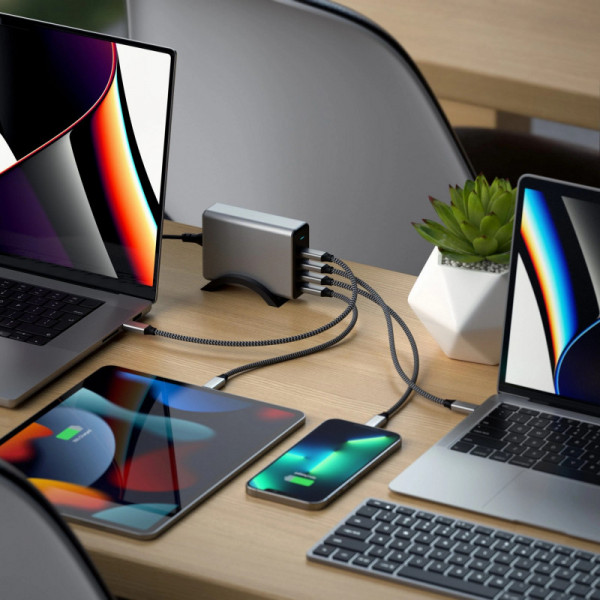Фото - Мережевий зарядний пристрій Satechi 165W USB-C 4-Port PD GaN Charger Space Gray (ST-UC165GM-EU)