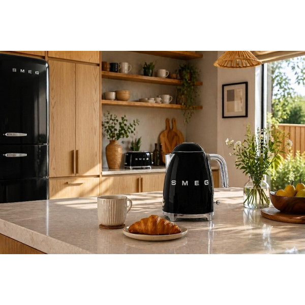 Фото - Електричний чайник Smeg KLF03BLEU (чорний)