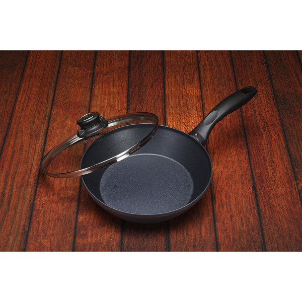 Фото - Сковорода універсальна Swiss Diamond XD Induction 26 см (XD6526ic)