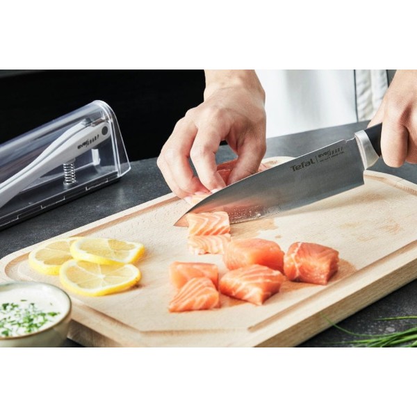 Фото - Нож кухонный Tefal Eversharp 16.5 см с чехлом-точилкой (K2569004)