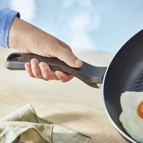 Фото - Сковорода універсальна Tefal H0560342_SET So'Light 22 см з кришкою