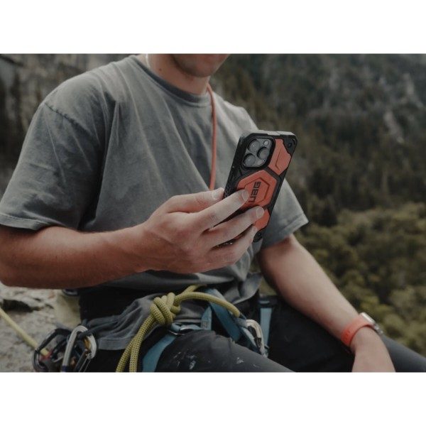 Фото - Чохол для смартфону UAG for Apple iPhone 15 Pro Max Monarch Pro Magsafe, Rust (114222119191)
