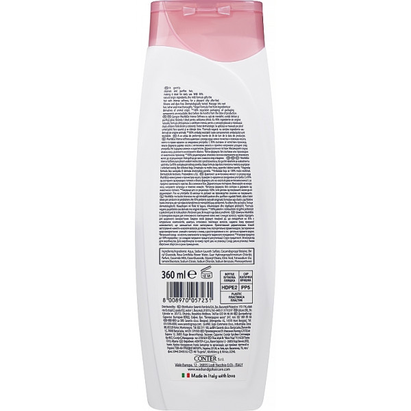 Фото - Шампунь жіночий Wash&Go з трояндовою водою для сухого та пошкодженого волосся 360 мл (8008970057231)