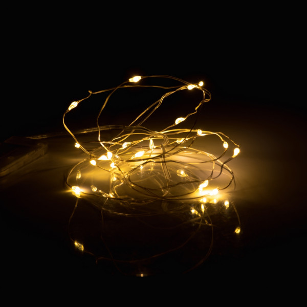 Фото - Гирлянда линейная YES! Fun нить медная 20 LED тепло-белая 2 м батарейки (975020)