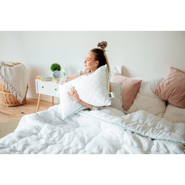 Фото - Подушка стандартна MirSon бамбукова Eco 0411 середня 60х60 см (2200000041470)