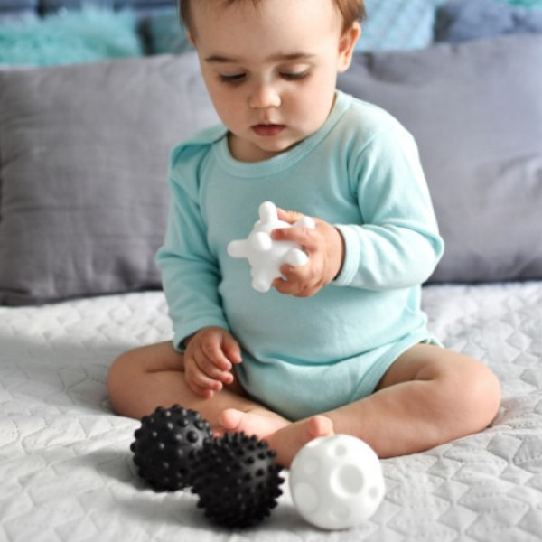 Фото - М'ячик для малюка Akuku Набір сенсорних кульок, чорно-білий (A0469)