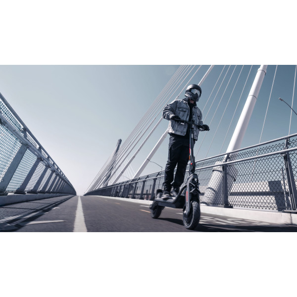 Фото - Електросамокат Segway Ninebot GT3 E