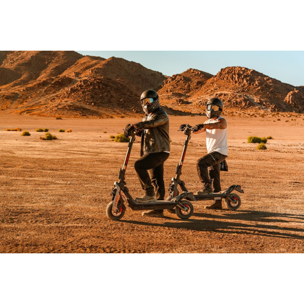 Фото - Електросамокат Ninebot by Segway GT3 PRO Black (AA.06.02.02.0004)