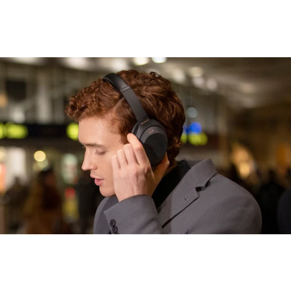 Фото - Наушники полноразмерные беспроводные Sony WH-1000XM4 Black (WH1000XM4B.E)
