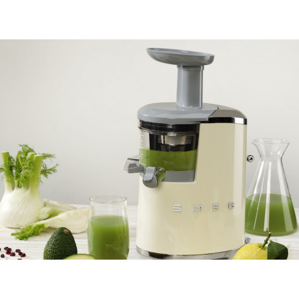 Фото - Соковитискач шнековий Smeg SJF01CREU