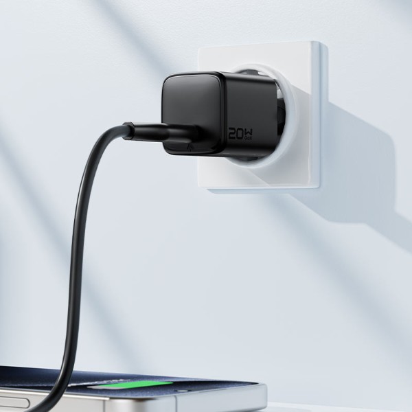 Фото - Сетевое зарядное устройство AceFast A117 PD20W mini GaN fast charger set(P16) Black (6974316286509)