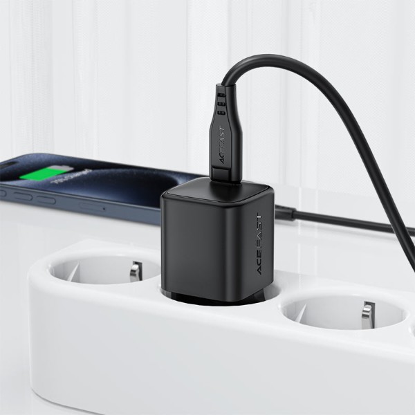 Фото - Сетевое зарядное устройство AceFast A117 PD20W mini GaN fast charger set(P16) Black (6974316286509)