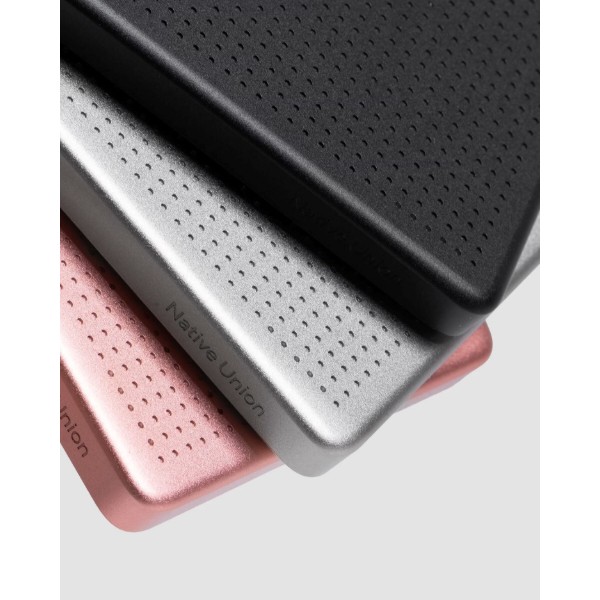 Фото - Батарея мобільна Native Union Active Magnetic 5 000mAh Black (ACTPB-5KMS-BLK)