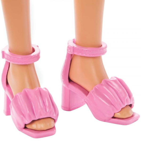 Фото - Кукла Barbie "Модница" в нежном платье с фигурным вырезом (HJR98)