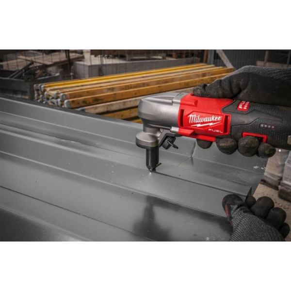 Фото - Ножиці по металу Milwaukee M12 FNB16-0 (4933479617)