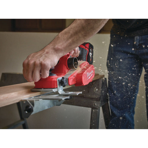 Фото - Электрорубанок Milwaukee M18 BP-0 82 мм (4933451113)