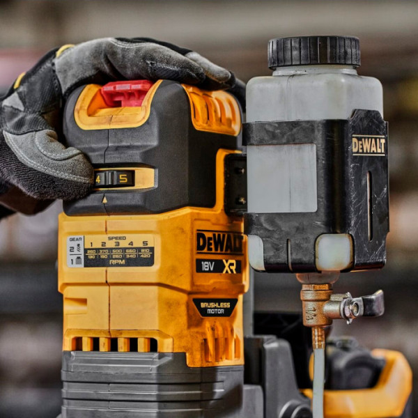 Фото - Станок DeWALT DCD1623N
