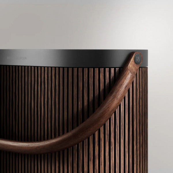Фото - Портативная акустика Bang & Olufsen Beosound A5 Dark Oak