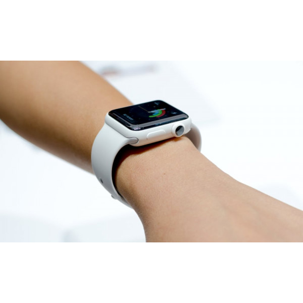 Фото - Смарт-годинник Apple Watch Series 3 38mm Silver Aluminium Case with White Sport Band