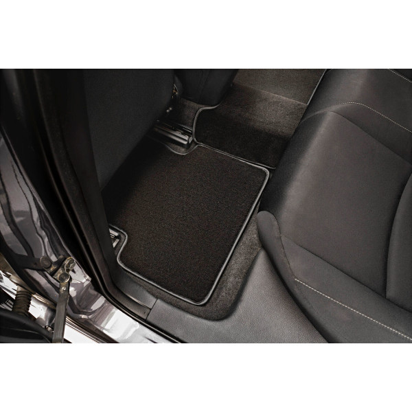 Фото - Килимки ворсові в салон авто EVAtech Premium для Hyundai Genesis (DH) 2014 2 покоління Sedan EU чорний кант HY11302AD2KH4VPB