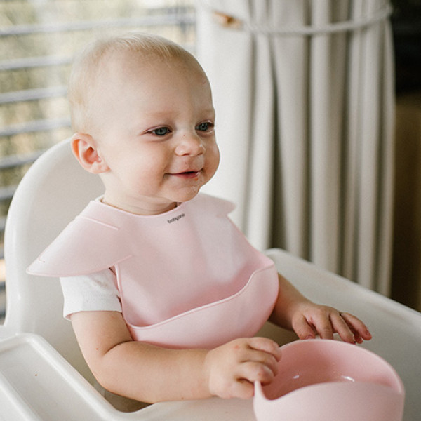 Фото - Нагрудник силіконовий BabyOno з регульованою застібкою Рожевий (1639/02)